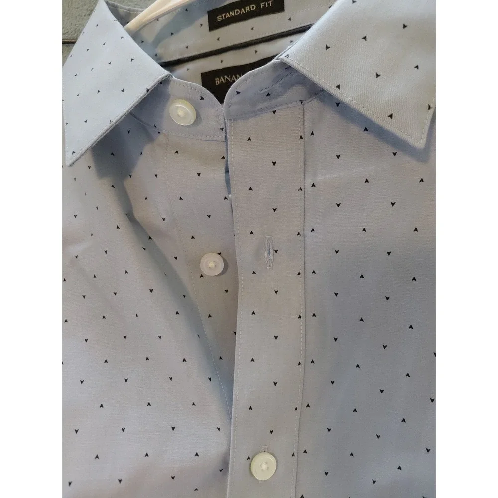 Banana Republic Button Down SZ M New Without Tags